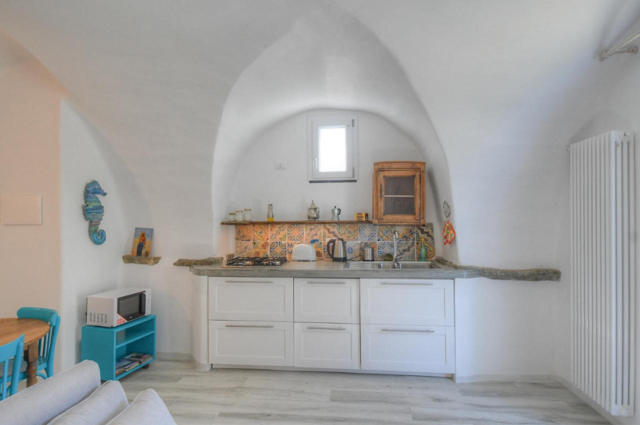 Antica Casa Del Canto Iara - Private Parking Calice Ligure Экстерьер фото