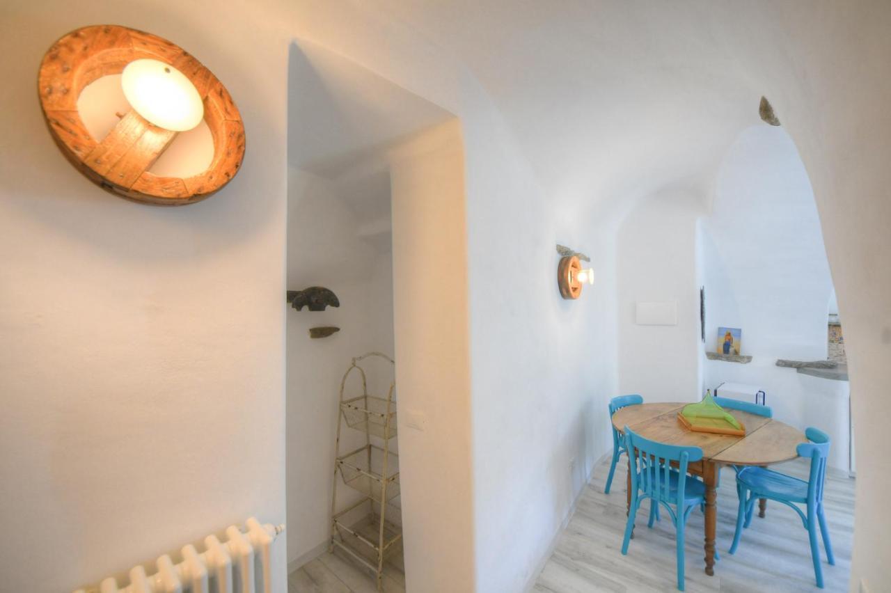 Antica Casa Del Canto Iara - Private Parking Calice Ligure Экстерьер фото